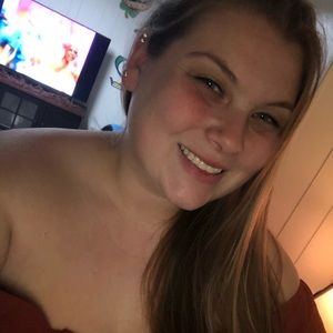 Meet your Posher, Carlie